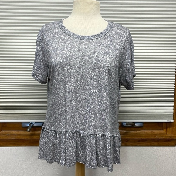 Calvin Klein Jeans NWT Gray Cold Stone Heather Peplum T-shirt Size Large - Picture 2 of 14